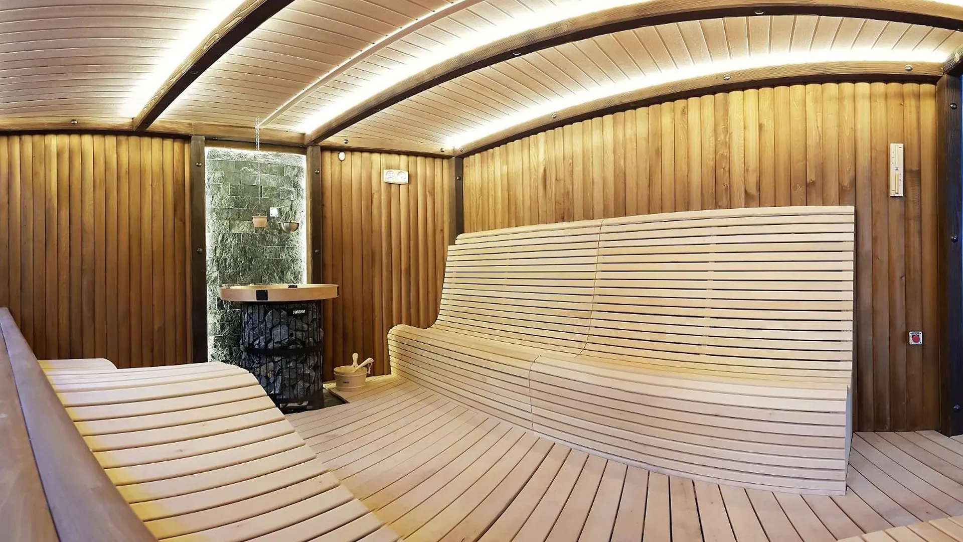 Hotel Sirius Beach Resort And Spa Varna 4*,