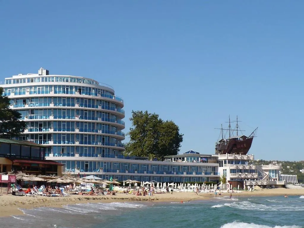 Hotel Sirius Beach Resort And Spa Varna 4*,